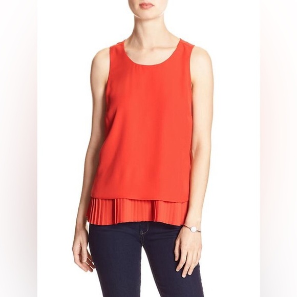 Banana Republic Factory Tops - NEW Banana Republic Factory Large Poppy‎ Red Pleated Underlay Blouse Top